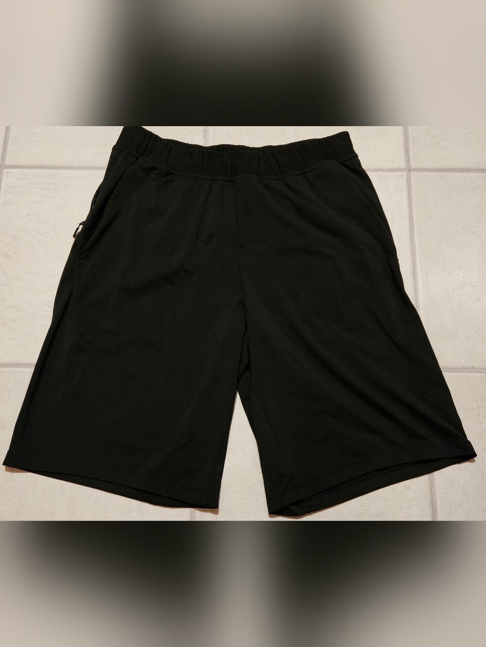 lululemon Men's Black Athletic Shorts Medium 11 Inseam